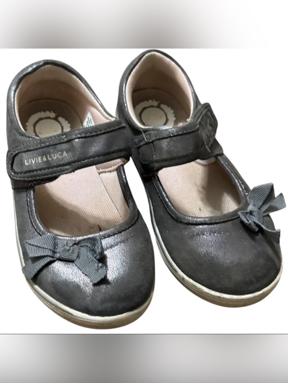 Livie and Luca gray metallic bow Mary Jane shoes size 11